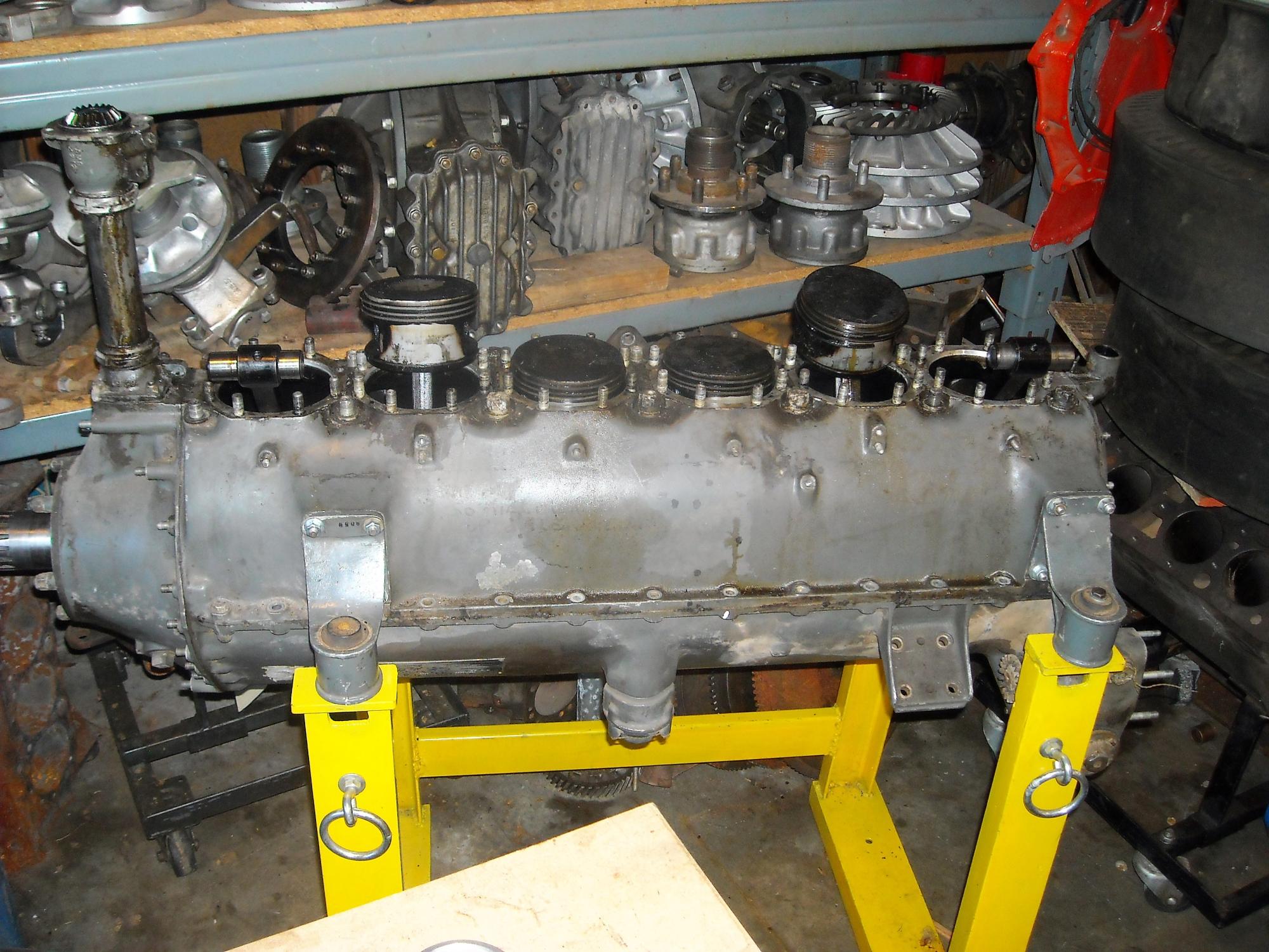 Engine_building_9-7_008.jpg